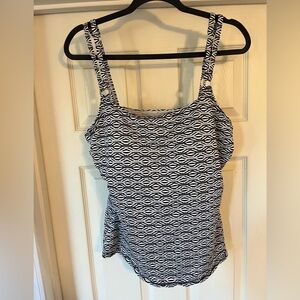 Croft and Barrow Swim Suit Top, Large